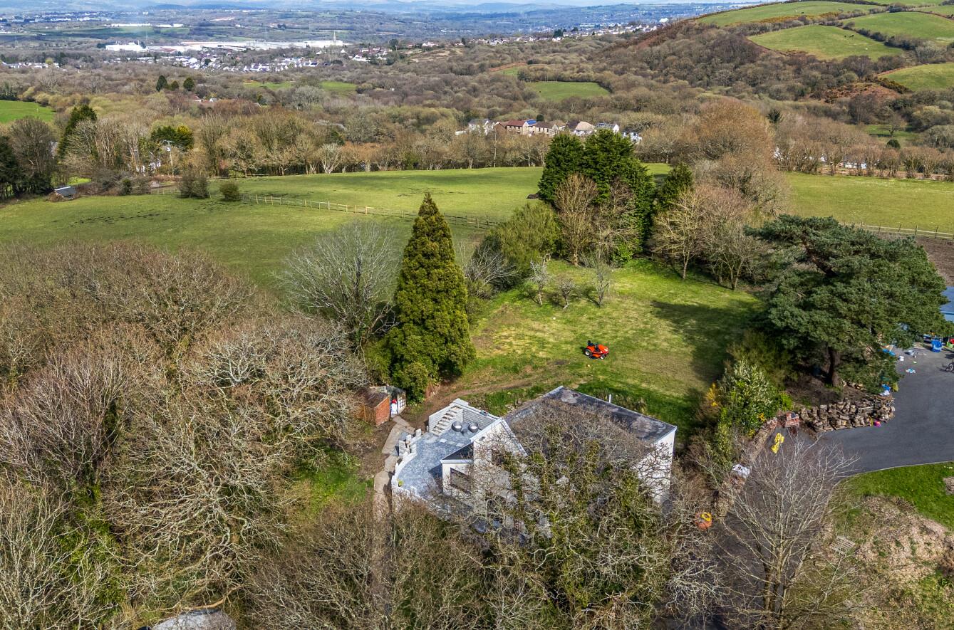 Brynaeron, Dunvant, Swansea, SA2 7UX